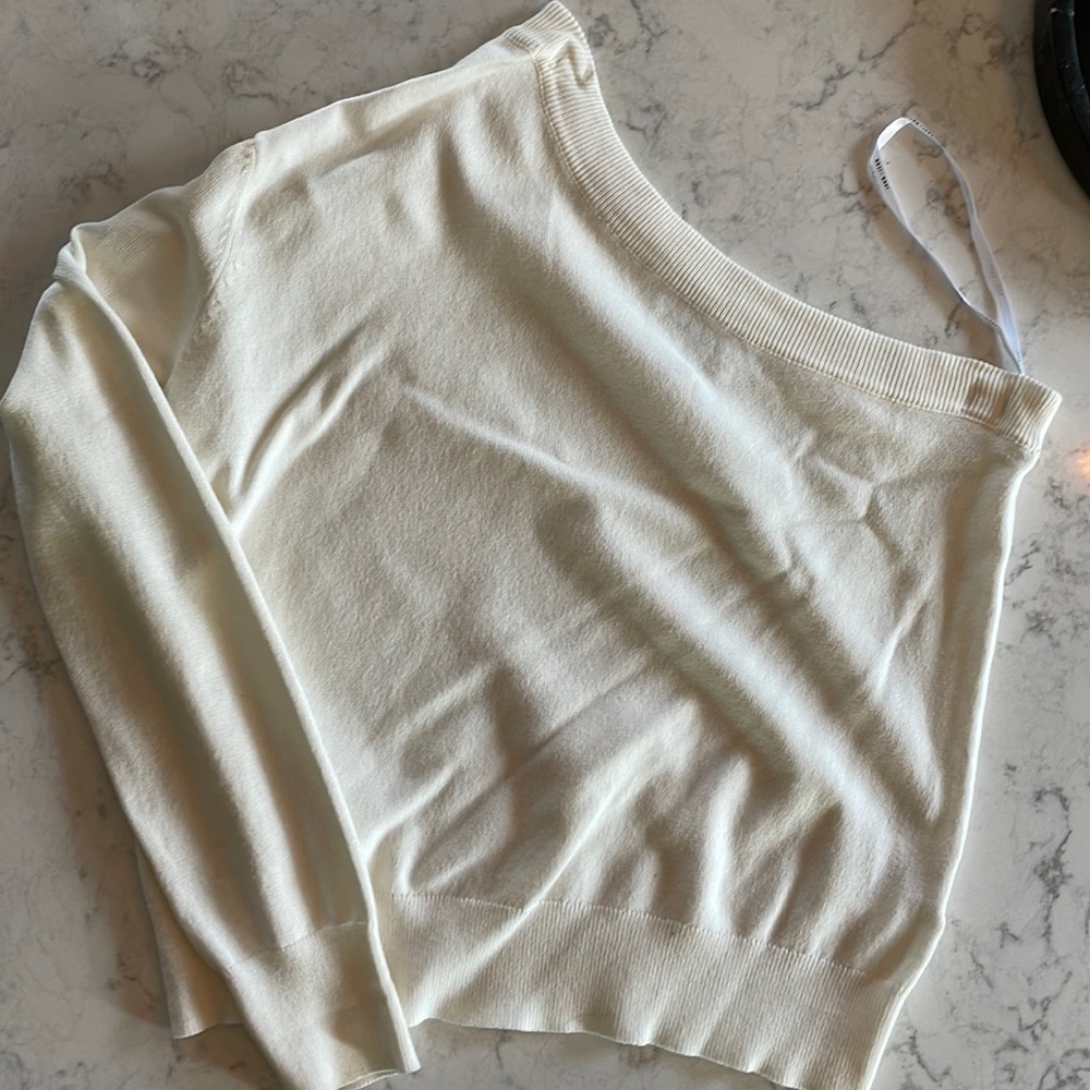 x Revolve One Shoulder Sweater by John & Jenn by Line - Picture 3 of 5